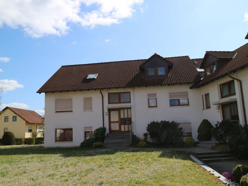 3 Zimmer Dachgeschoss Wohnung mit Balkon in Gaildorf